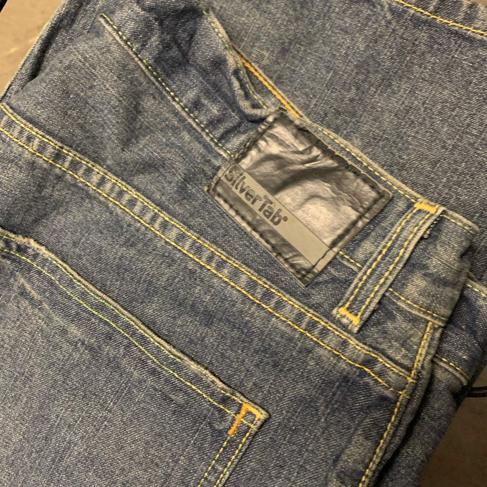 Silver tab Levi’s